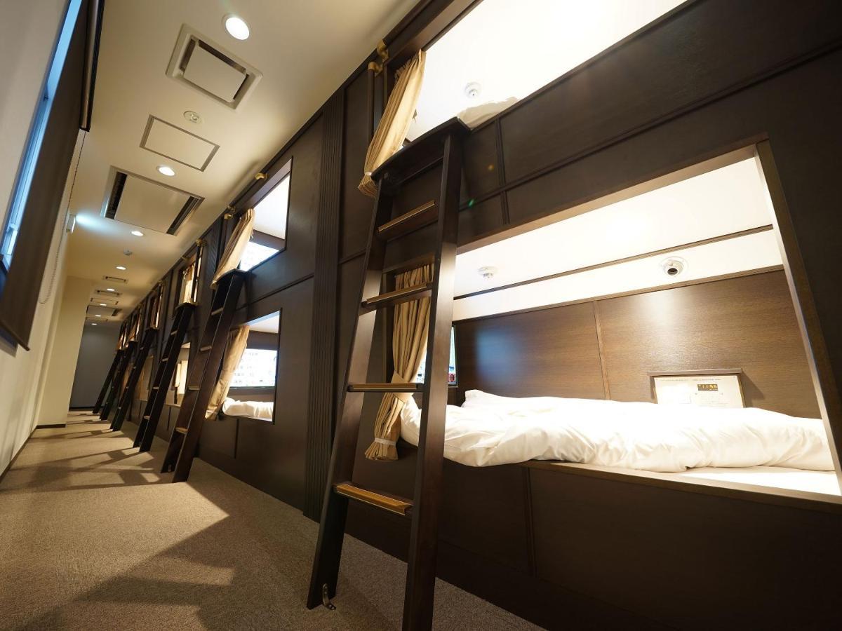 Wellcabin Tenjin - Male Only Fukuoka  Exterior photo